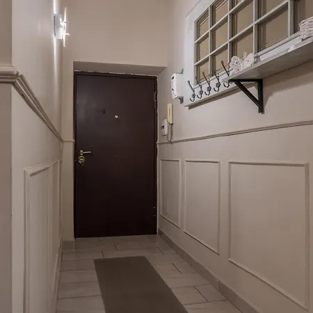 Stella Apartment *